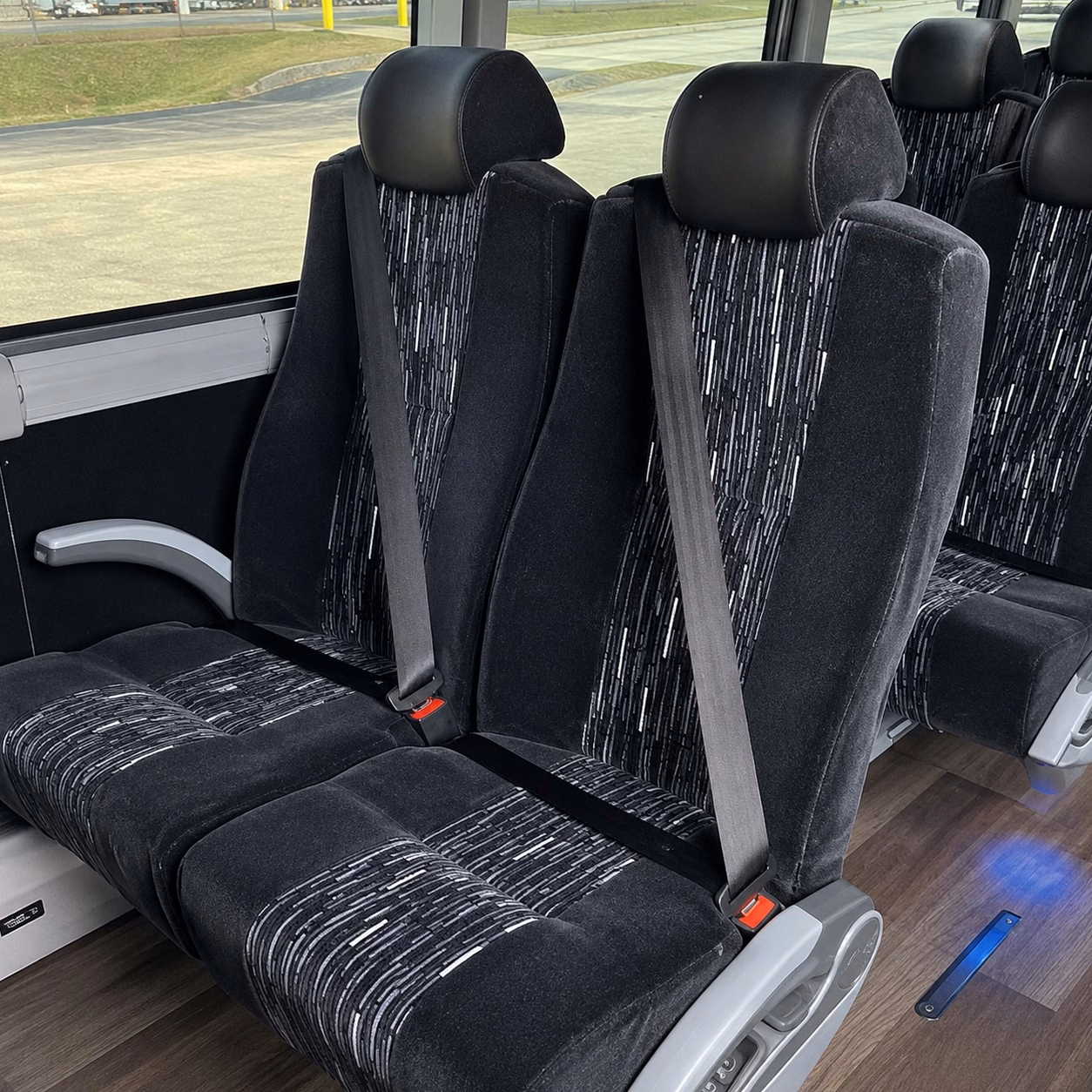 school field trip bus rentals in lancaster